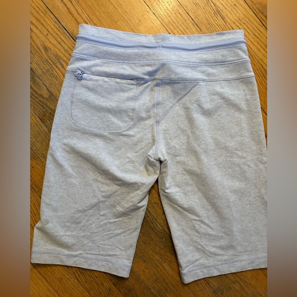 Lululemon shorts - Picture 5 of 5